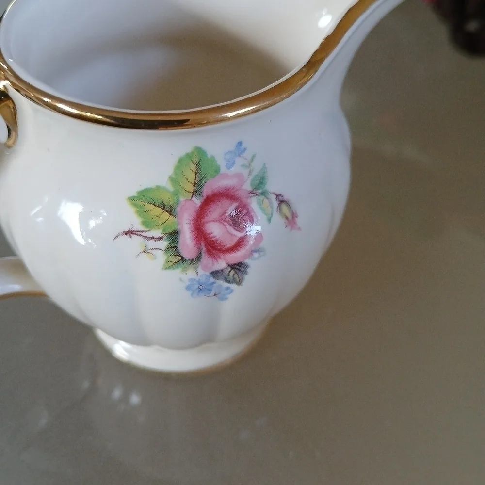 Vintage Sadler Creamer Flowers in Basket Ribbed, Gold Trim Grapes and Roses